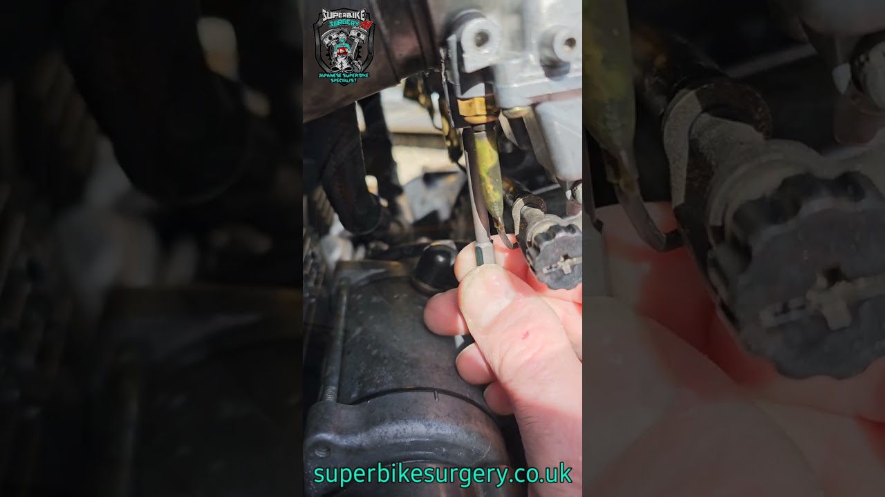 Suzuki GSF1200 Idle Mixture Adjustment