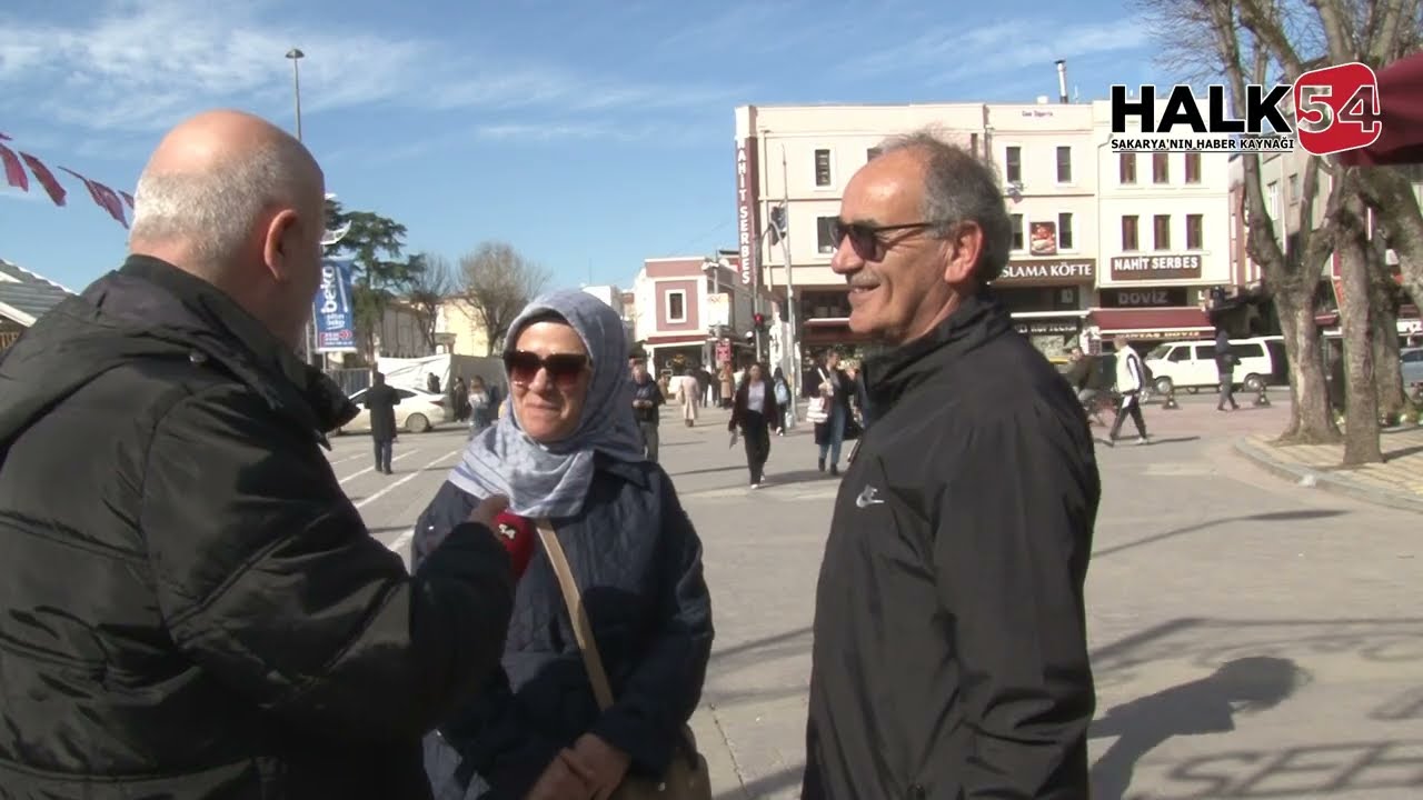Adapazarı sokaklarında Ramazan bereketi: Kimi özlem duyuyor, kimi geleneği yaşatıyor