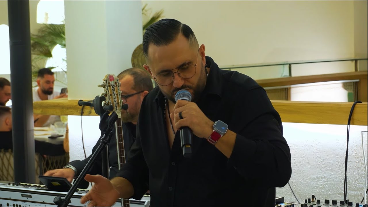 Nikos Papadopoulos - Live Performance Eleftheros/Athina mou/Paraskevi Proi (COVER)