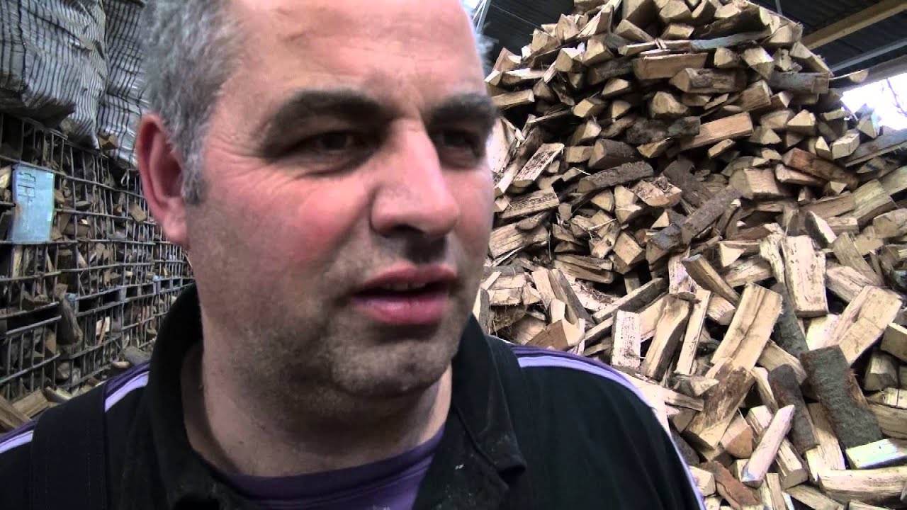 Veel vraag naar haardhout bij Van Alphen