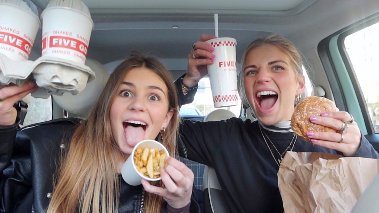 HEBBEN WIJ WEL EENS GEBLOWD? - MUKBANG MET ZUS | SENNA BELLOD