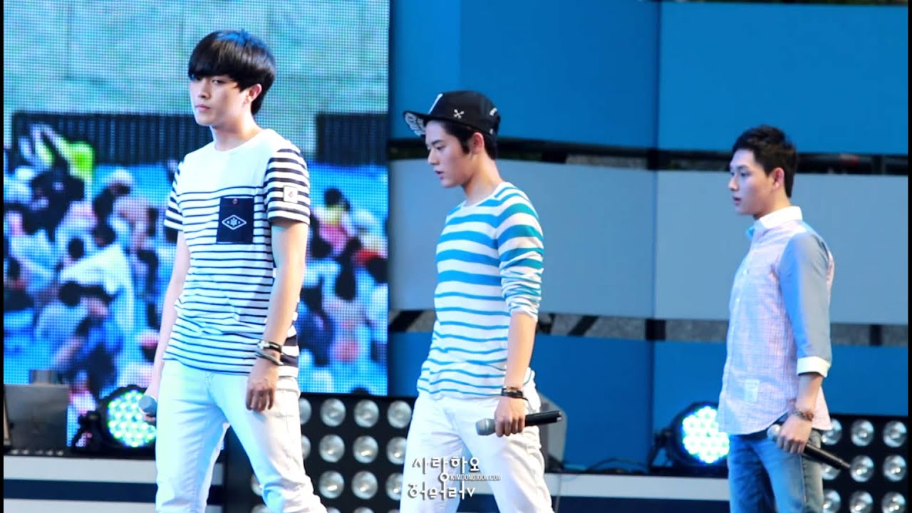[FANCAM] 130725 2013 BLUEONE K POP DREAM FESTIVAL Dongjun - 하루종일