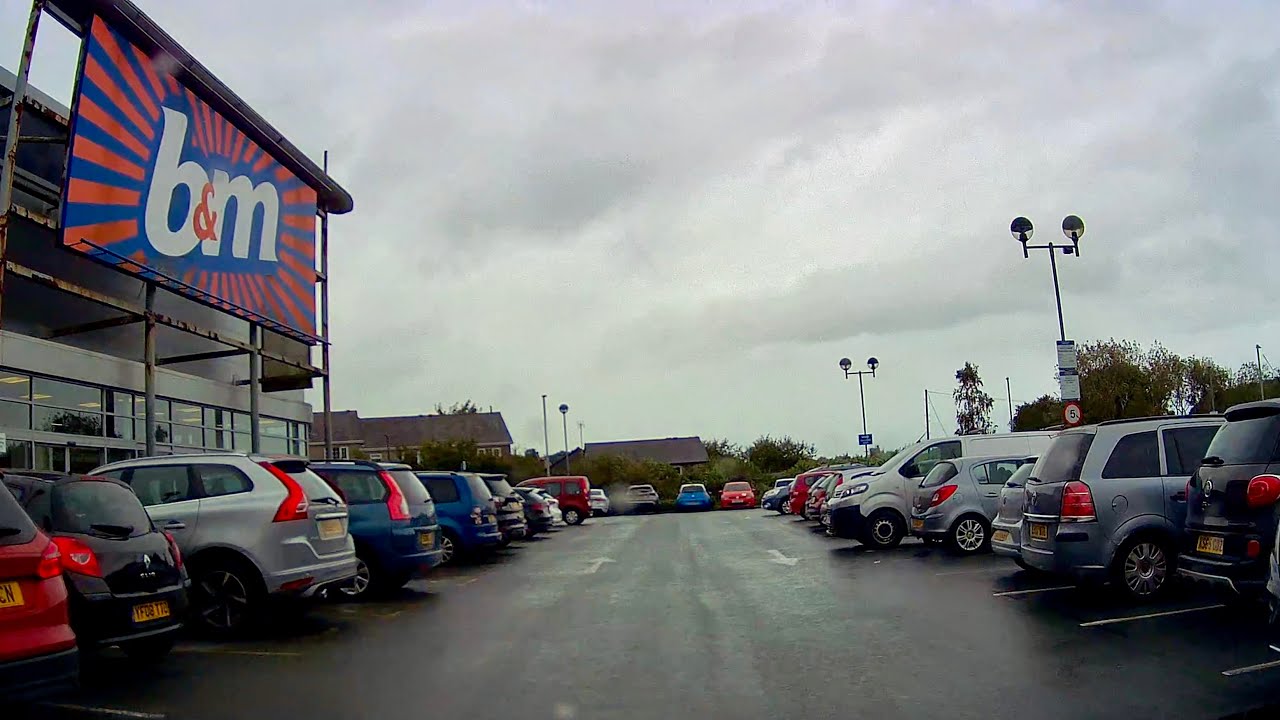 Driving to B&M along the A4087 in Bangor North Wales - 27/08/24 // dashcam footage