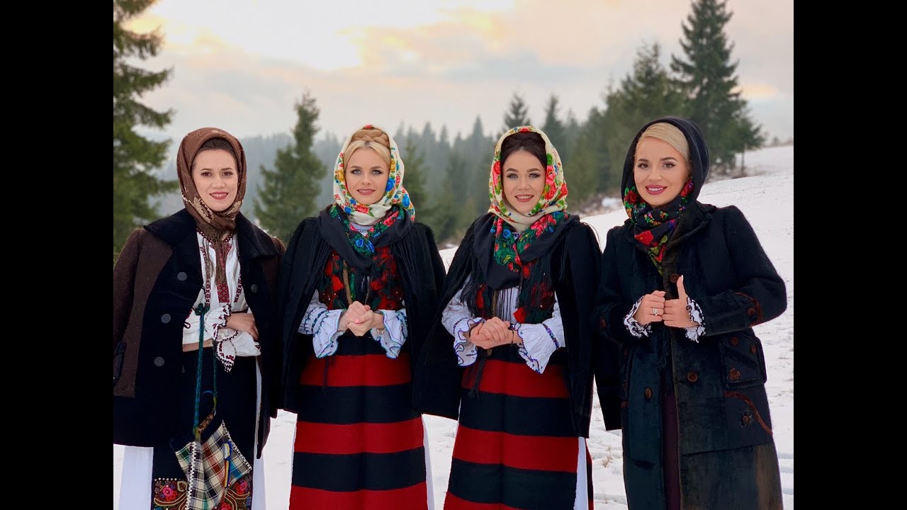 Colindă - Iulia Bucur, Suzana și Daciana Vlad, Florina Oprea — Sub fereastră la om bun - NOU -
