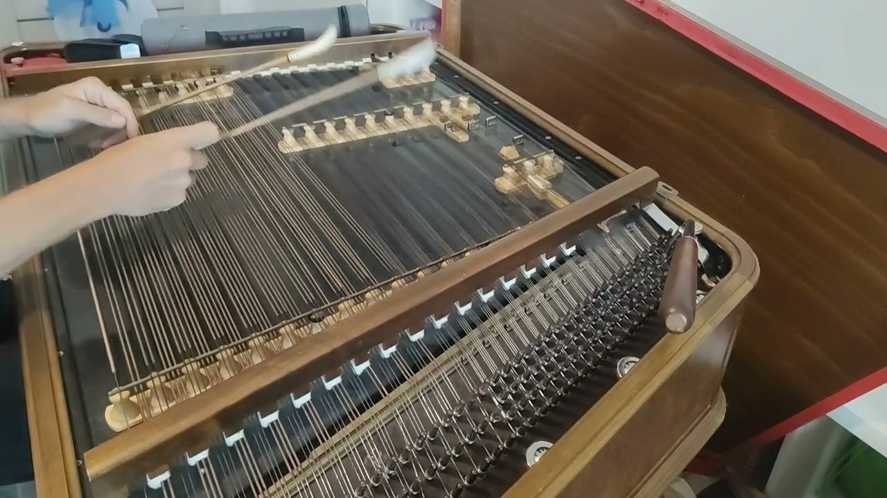 NEPI JANO NEPI VODU - cimb&aacute;lov&aacute; variace / čard&aacute;&scaron; / cimb&aacute;l Hol&aacute;k