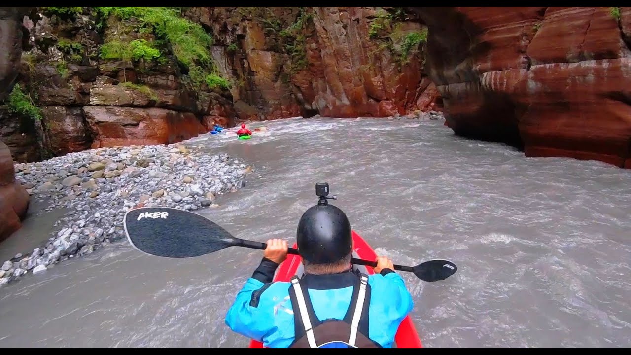 Kayak - Les Gorges de Daluis  (Rivière le Var - Alpes de Hte-Provence)