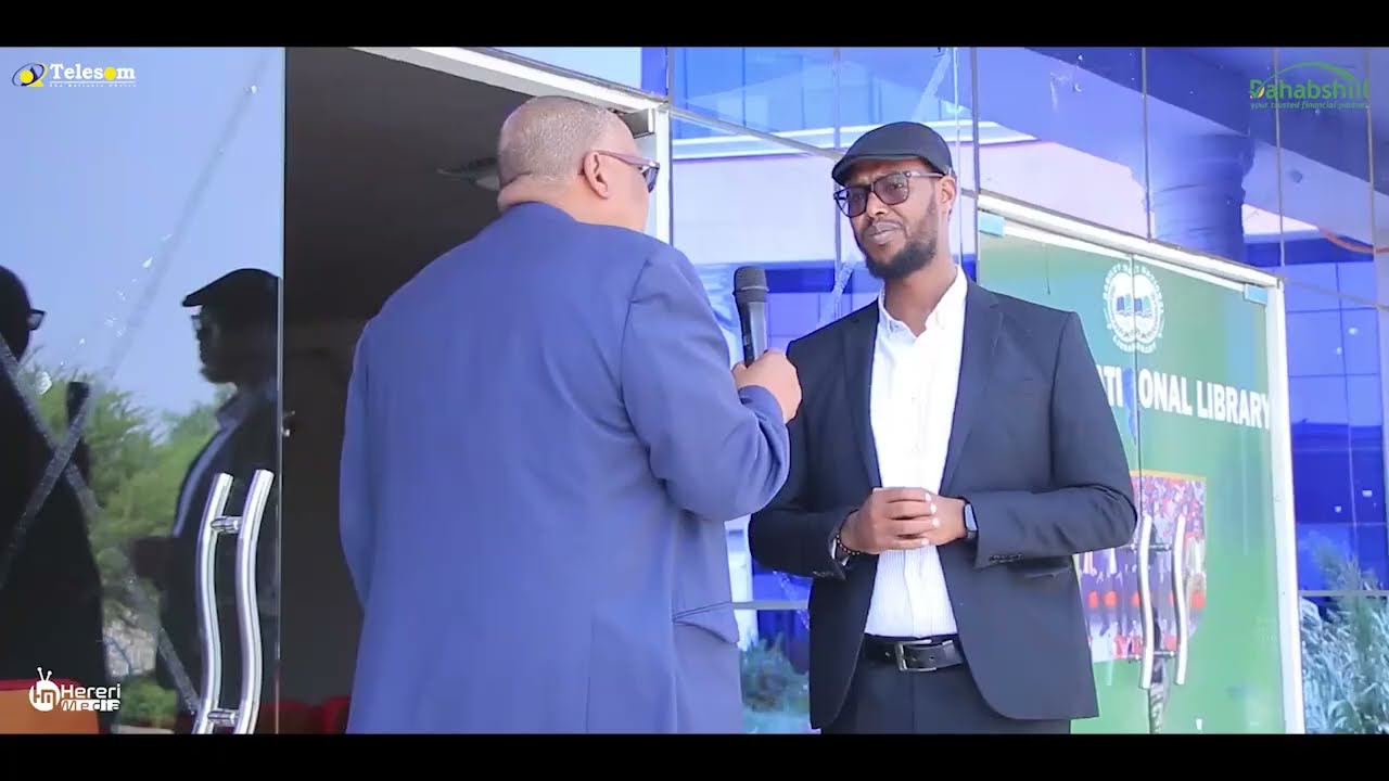 Dr Sacad Ismail Samatar muxuu ku soo kordhiyay Gabilay Library.