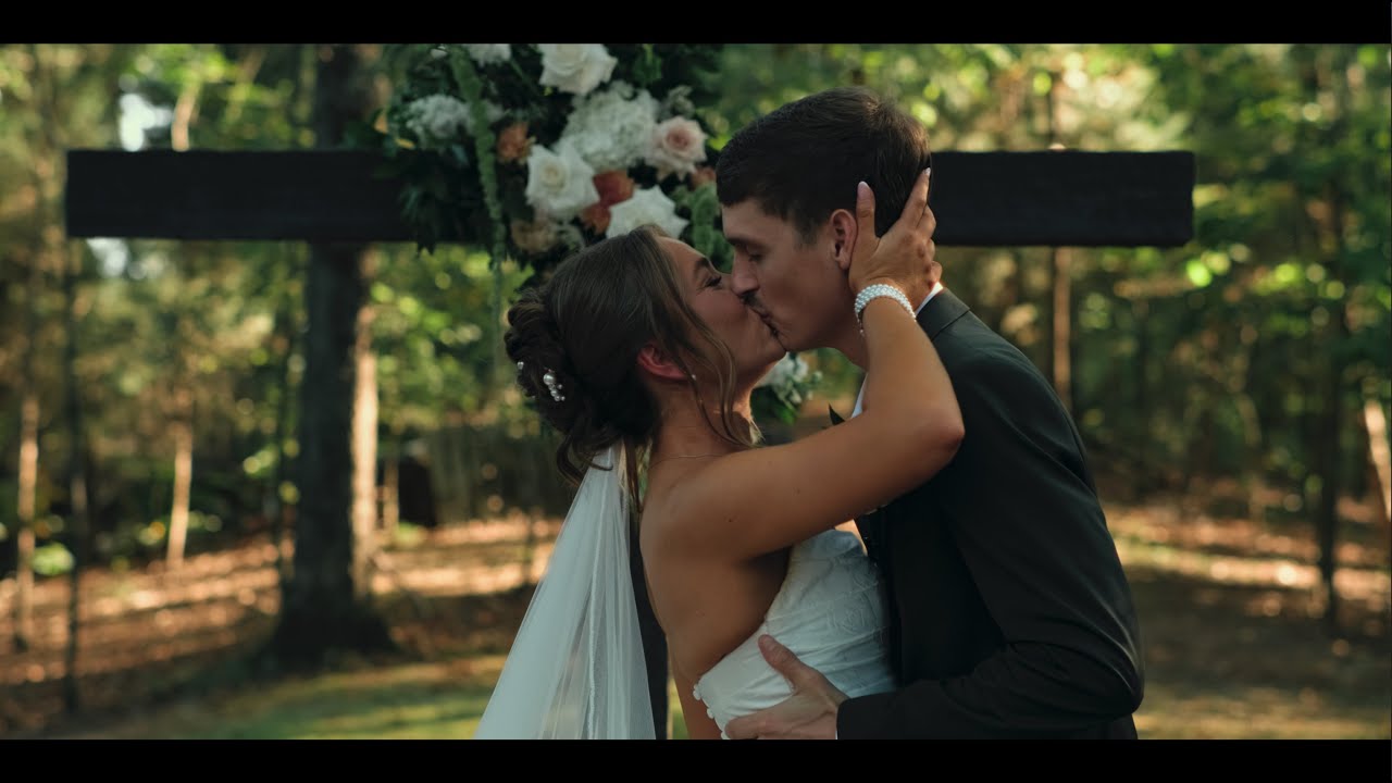 Barrett and Elizabeth Saalwaechter - Wedding Highlight Film
