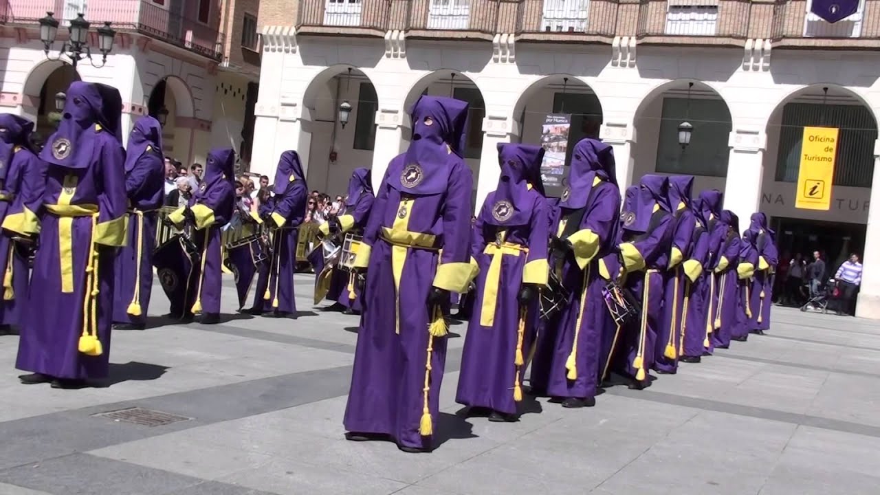 Real Cofradía de Nuestro Padre Jesús de Nazareno de Huesca Semana Santa Huesca 2014. 2