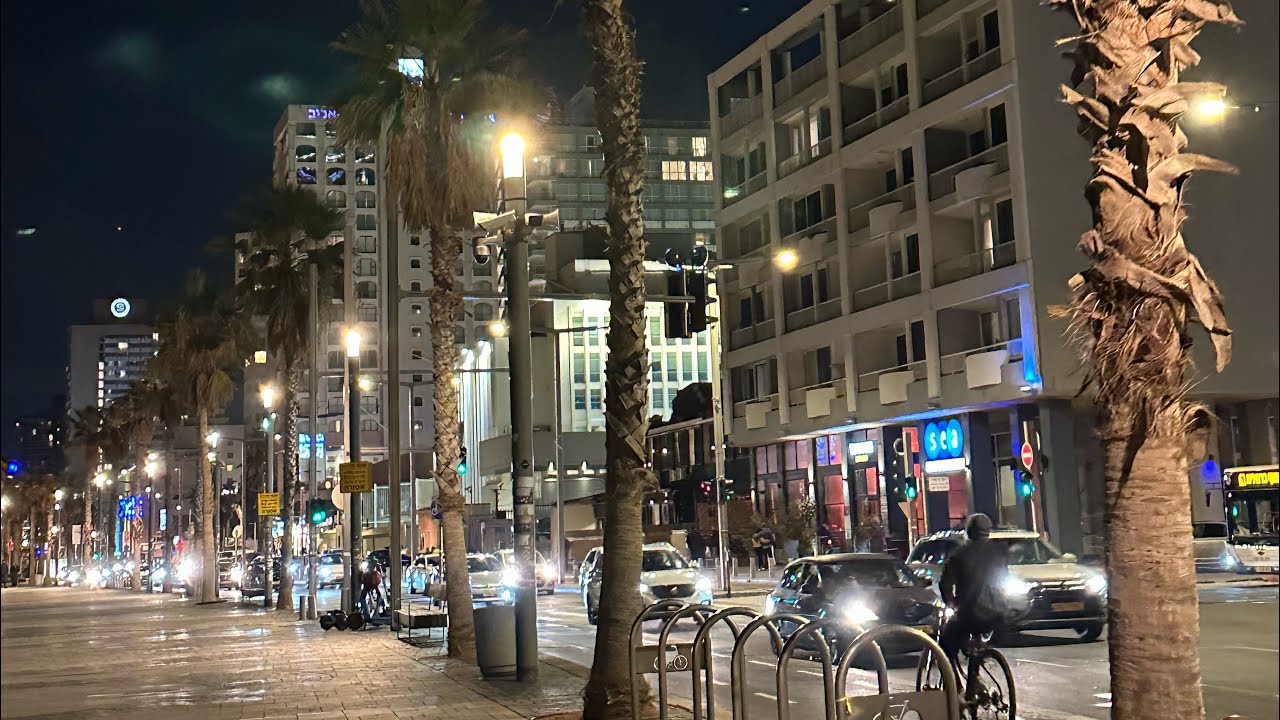 A walk in downtown tel-aviv
