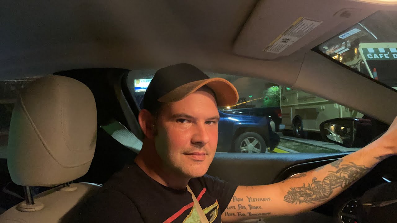 Going to Cafe du Monde