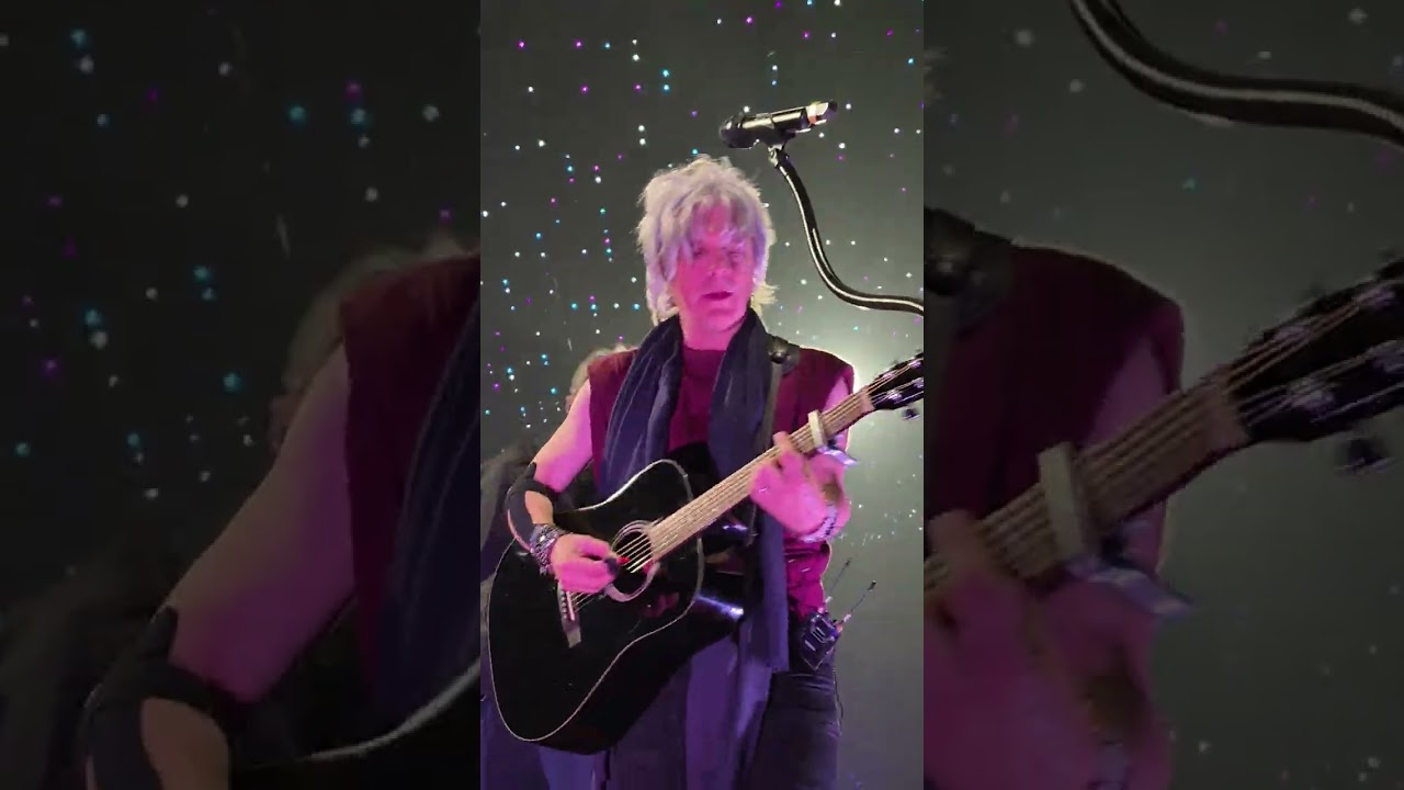 Indochine - Kao Bang (live paris accorarena 21 juin 2025)