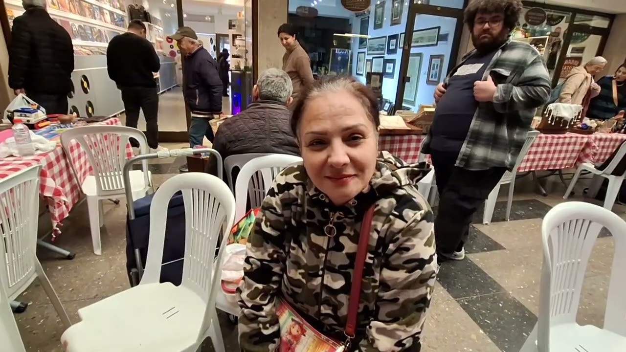 Kemeraltı Antikacılar Çarşısı Antika&Tasarım Pazarı Standları Ziyaret Ediyoruz