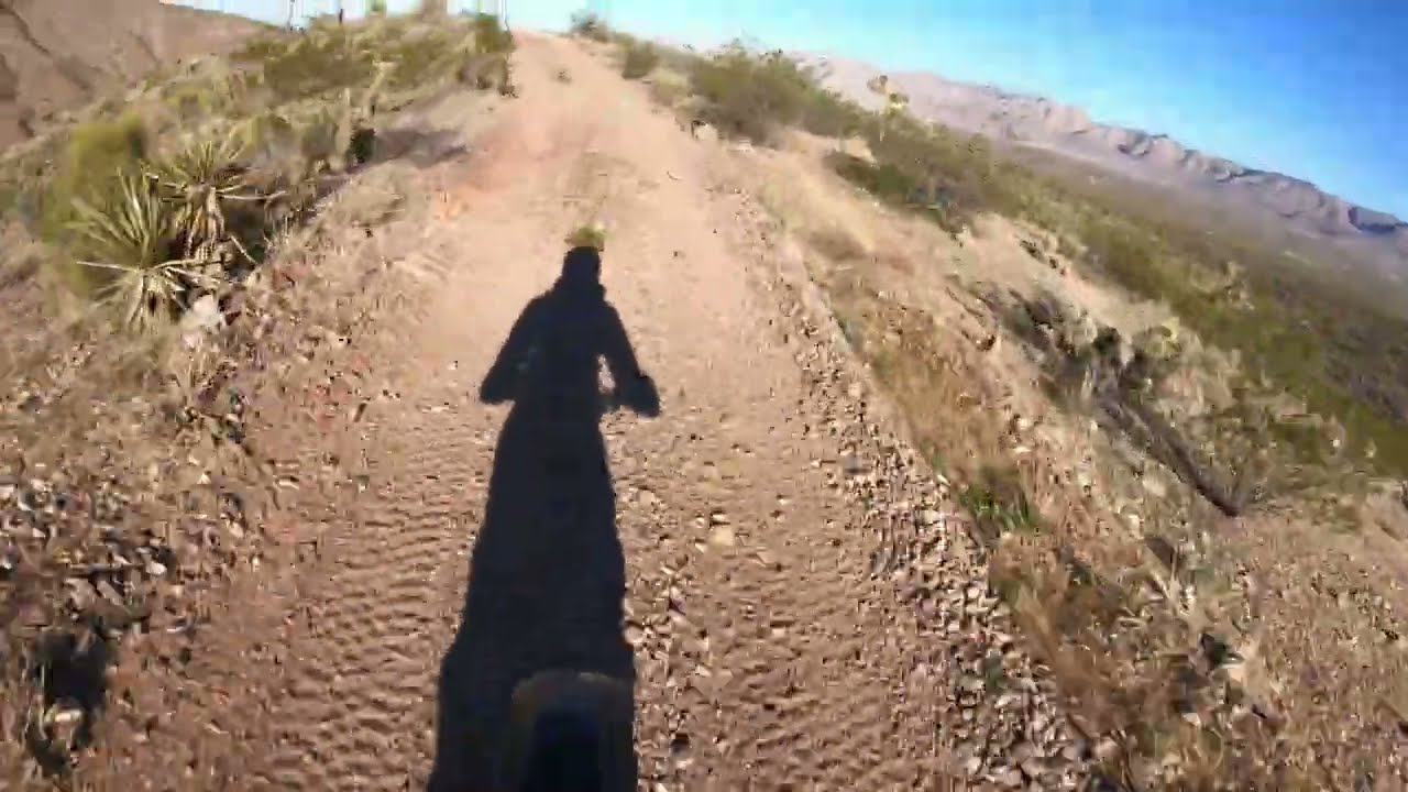 5 REASONS YOU NEED TO BUY AN AIR COOLED 4 STROKE DIRT BIKE INSTEAD OF A MODERN RACE BIKE. XR600 vlog
