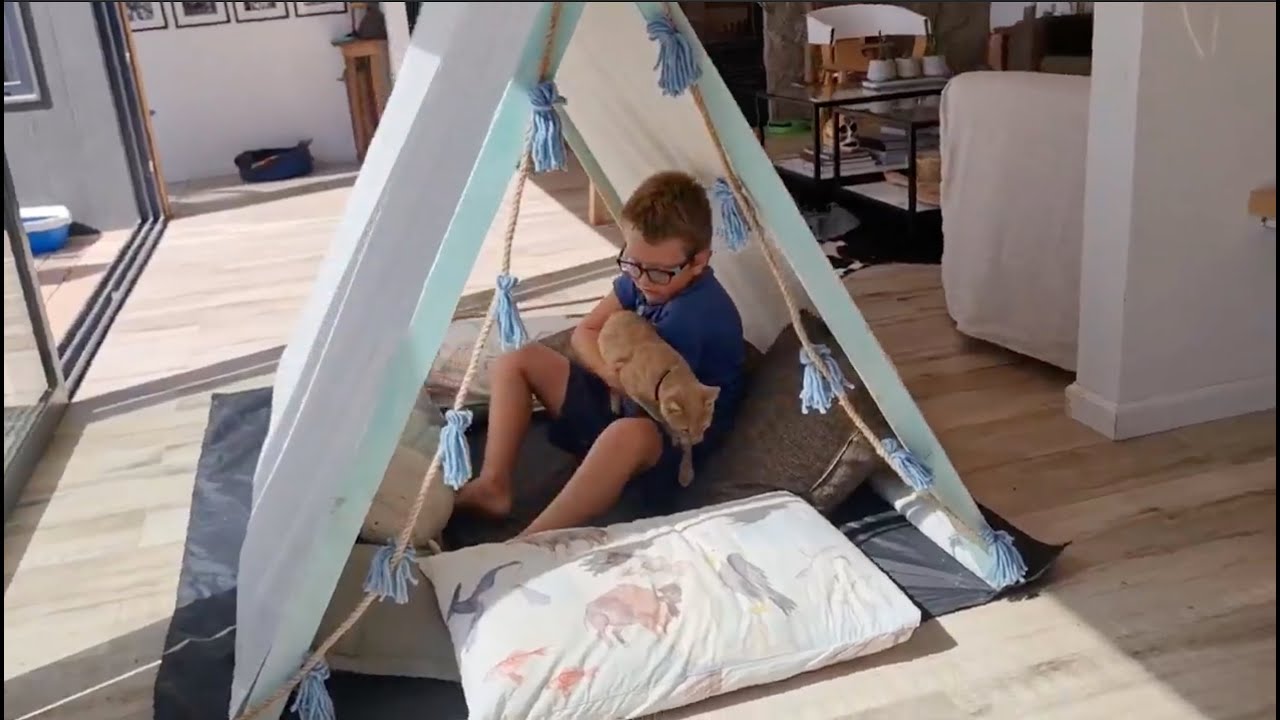 Cómo hacer una carpa de tela para niños