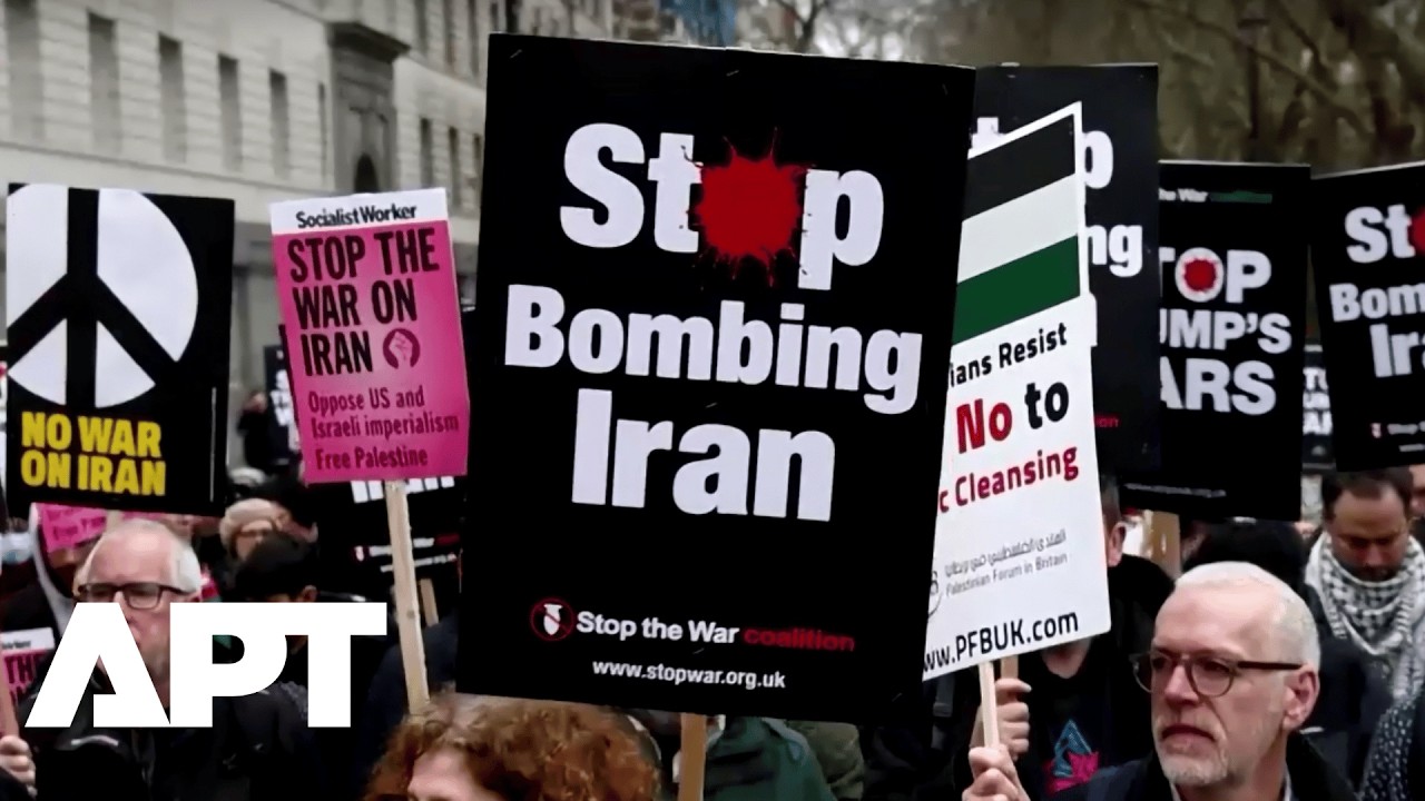 СМОТРИТЕ | Митинг 4000 человек у посольства США в Лондоне против взрывов в Иране и Ливане | APT