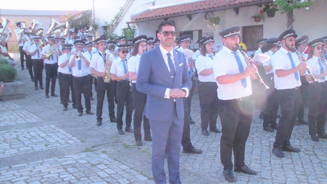 Banda Nova de Fermentelos (Maestro: Orlando Rocha)Marcha A PINHA CENTENÁRIA (100º BNF)-Vitor Resende