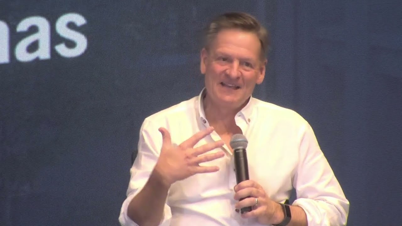 Dean's Speaker Series | Michael Lewis, Author & Financial Journalist