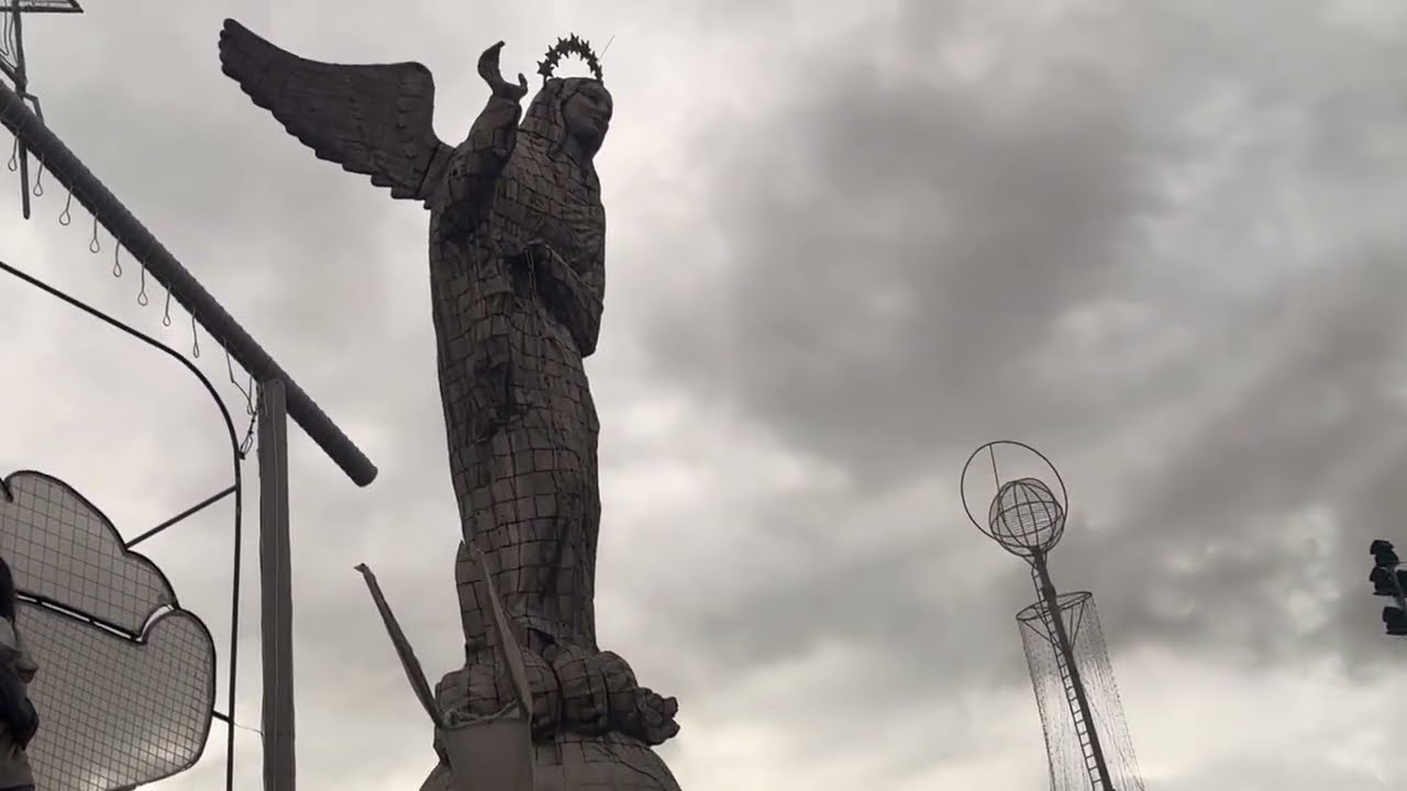 Afternoon at El Panecillo