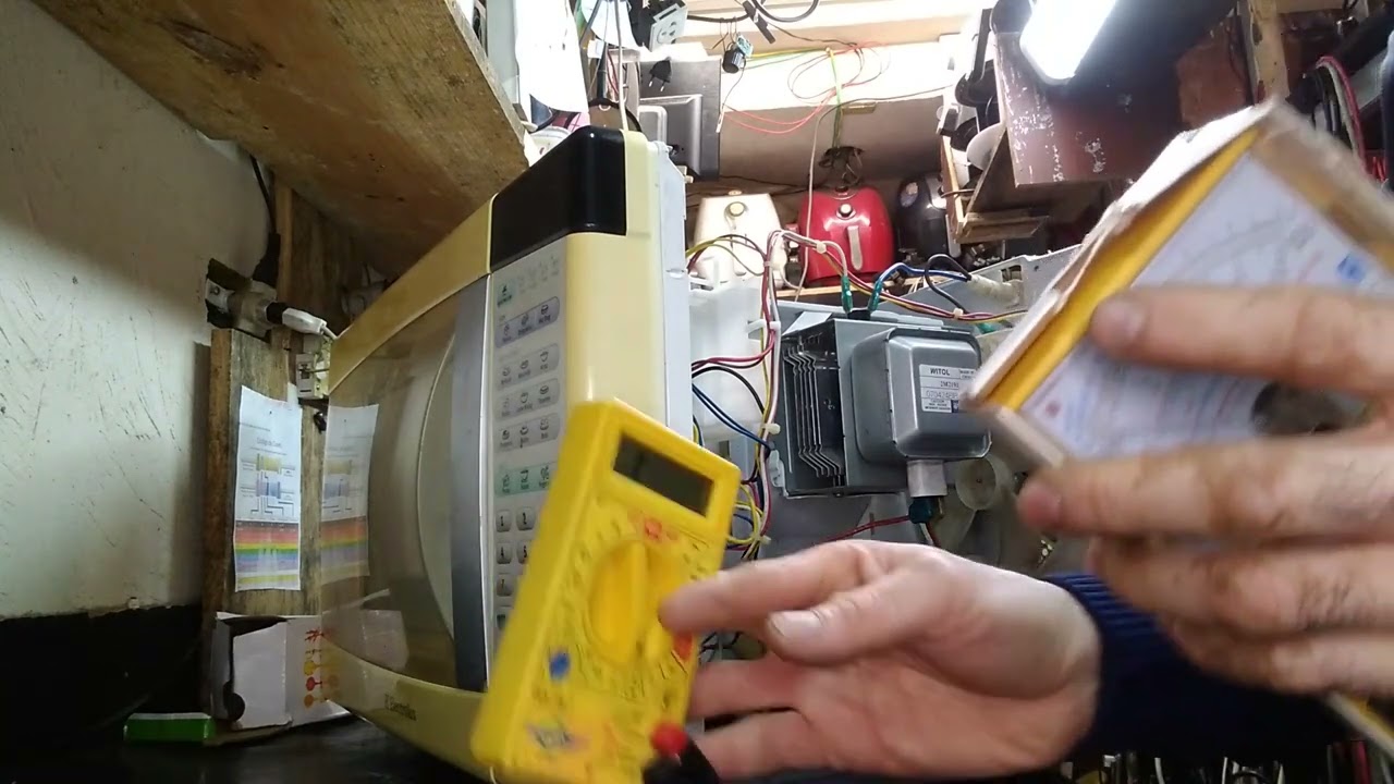 microondas Electrolux me28s acende o painel mas não liga
