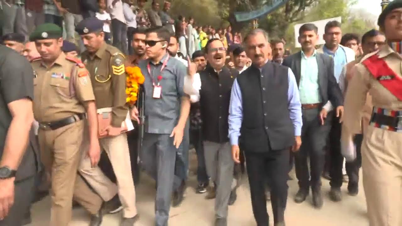 राजकीय डिग्री कॉलेज नादौन पहुँचने पर