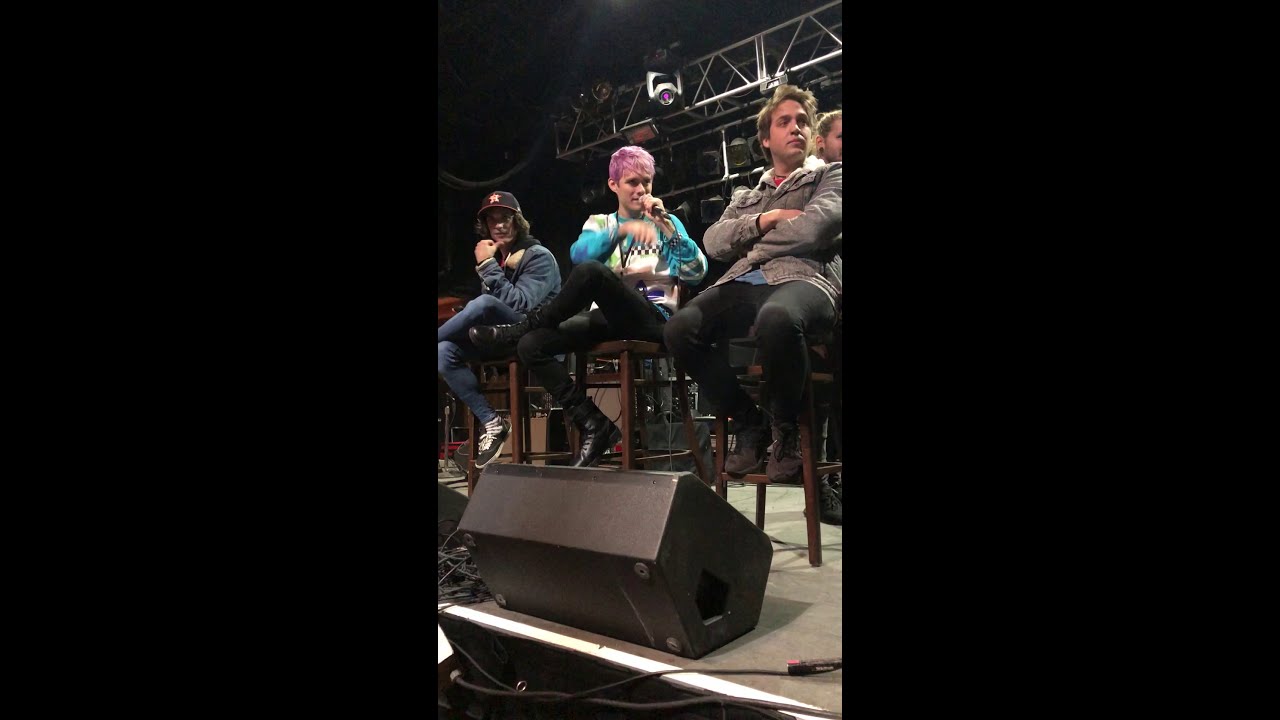 Waterparks q&a - Otto telling jokes