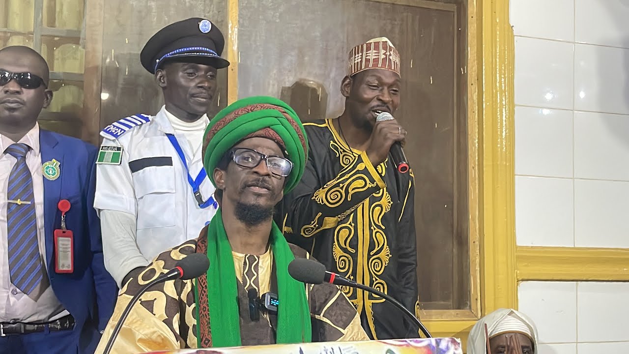 NA FAKE DA BARHAMA MAI SON AFWAN NE SHI @ZAYYANU