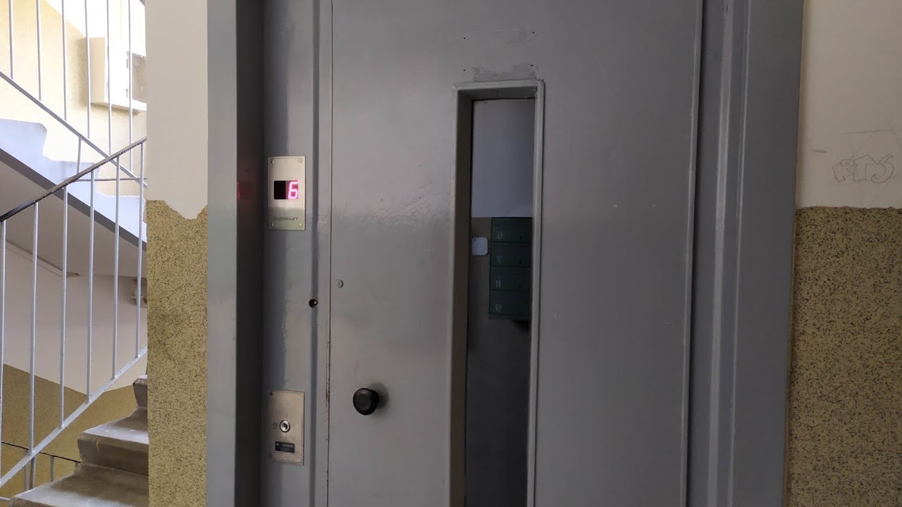 Winda ZREMB Osiedlowa mod. EL-Dźwig Ł&oacute;dź | ul. Cieszkowskiego 11, Ł&oacute;dź