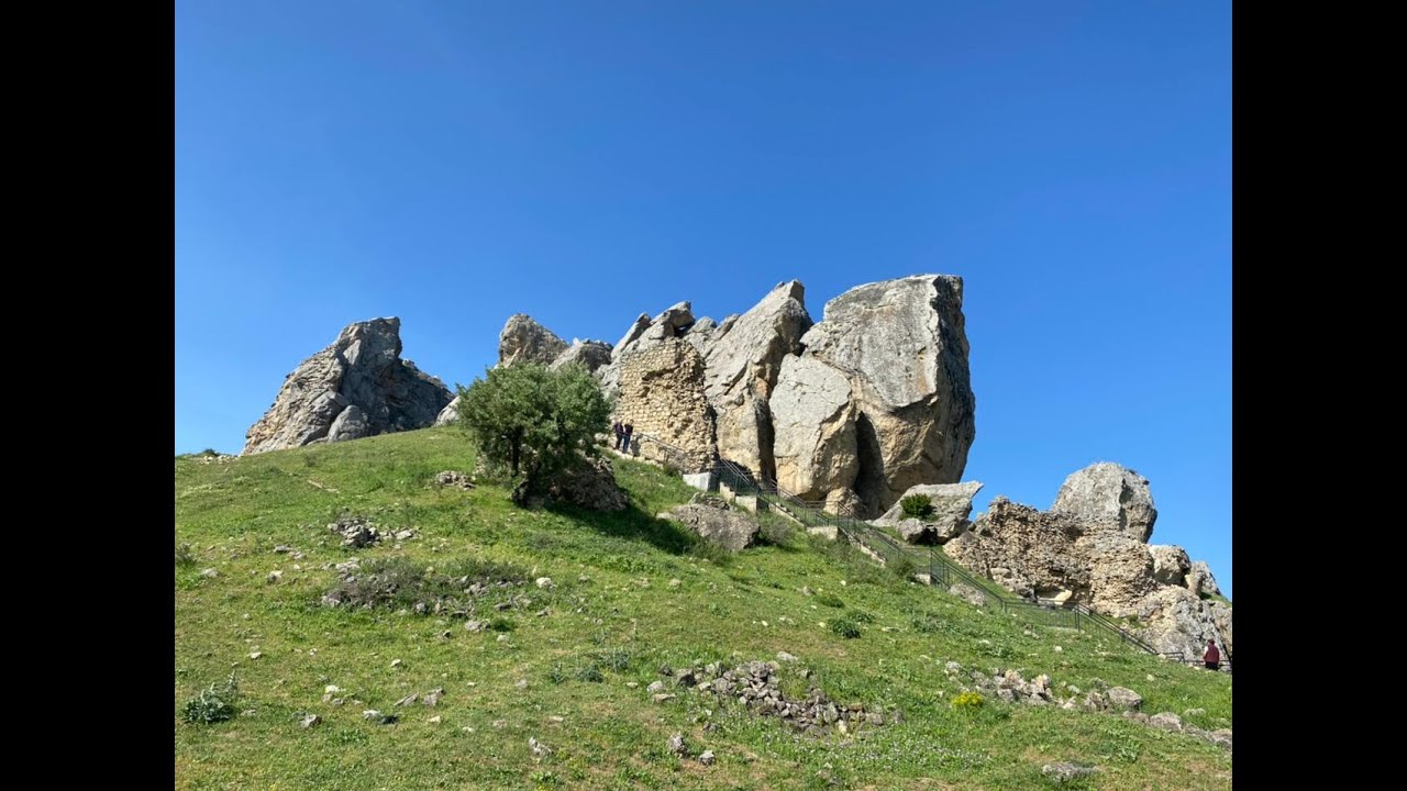 Бешбармаг. (Beşbarmaq dağı)