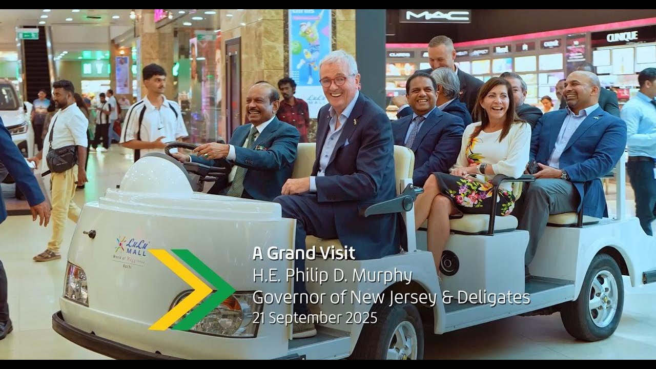 ✨ Lulu Mall, Kochi was honoured to welcome the Hon.