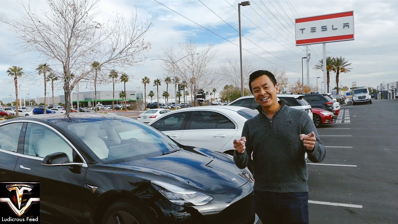 Tesla Model 3 Test Drive in Las Vegas by Australian Fan | Ludicrous Feed | Tesla Tom