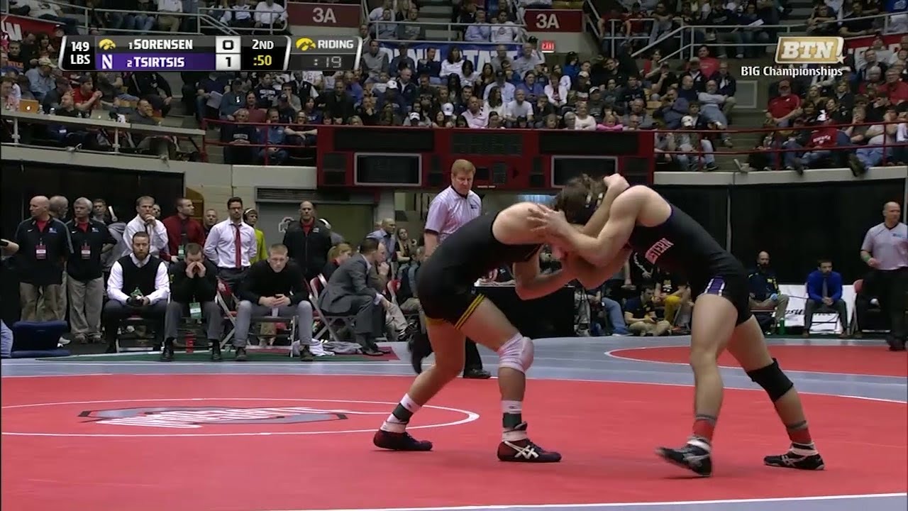 Обзор Big Ten: Чемпионат 2015 года — 149 фунтов — Брэндон Соренсон из Айовы против Джейсона Цирци...