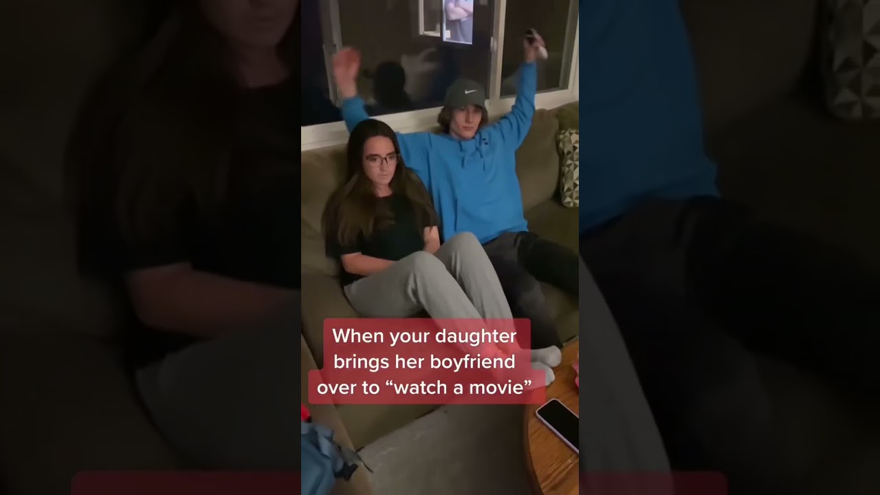 Dad&rsquo;s reaction when he saw his daughter playing with little boy#feeling #fyp #foryou #dad #daughter