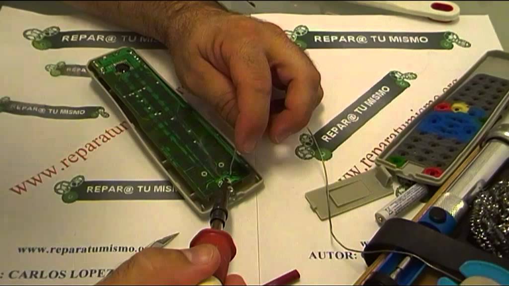 REPARACION DE UN MANDO A DISTANCIA DE TDT - SOLDADURAS DIODO ROTAS