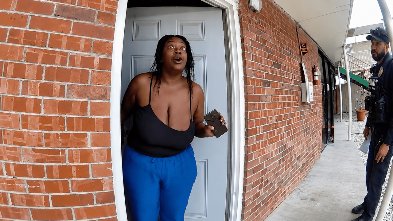 Entitled Hotel Guest Loses Everything After Refusing to Leave Room | Legal Analysis
