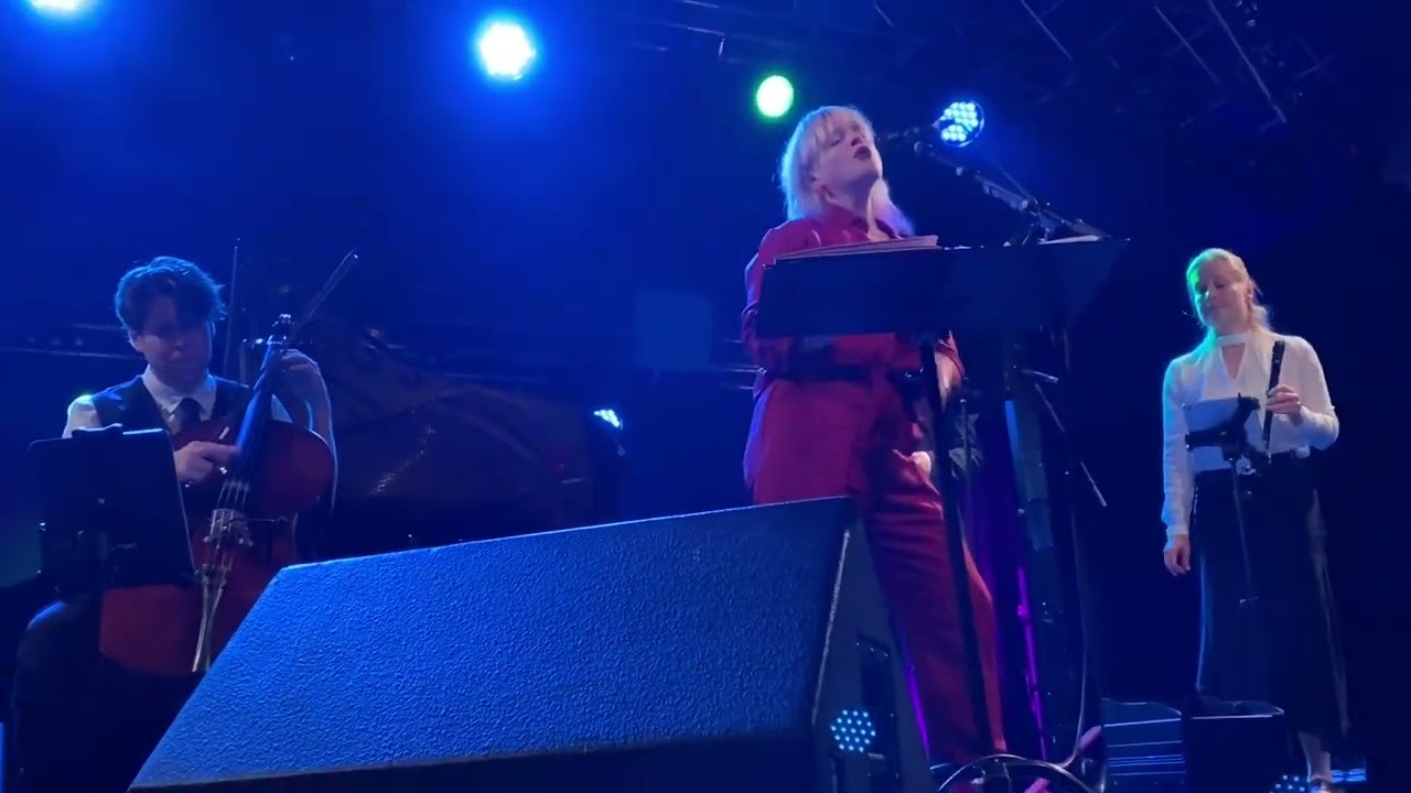 Wallis Bird & Spark - Babooshka (Kate Bush cover) - live 04.08.2023 in Friedrichsthafen