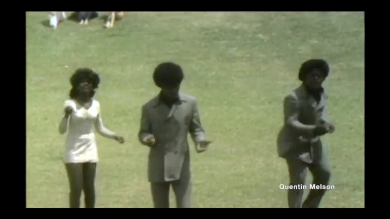 Cornelius Brothers & Sister Rose - Treat Her Like a Lady