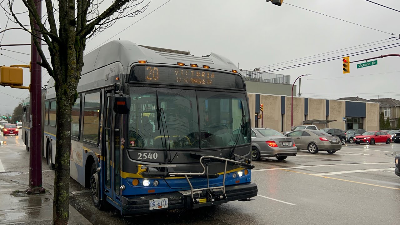 TransLink trolleybus 2540 New Flyer 2007 E60LFR on 20 Victoria 