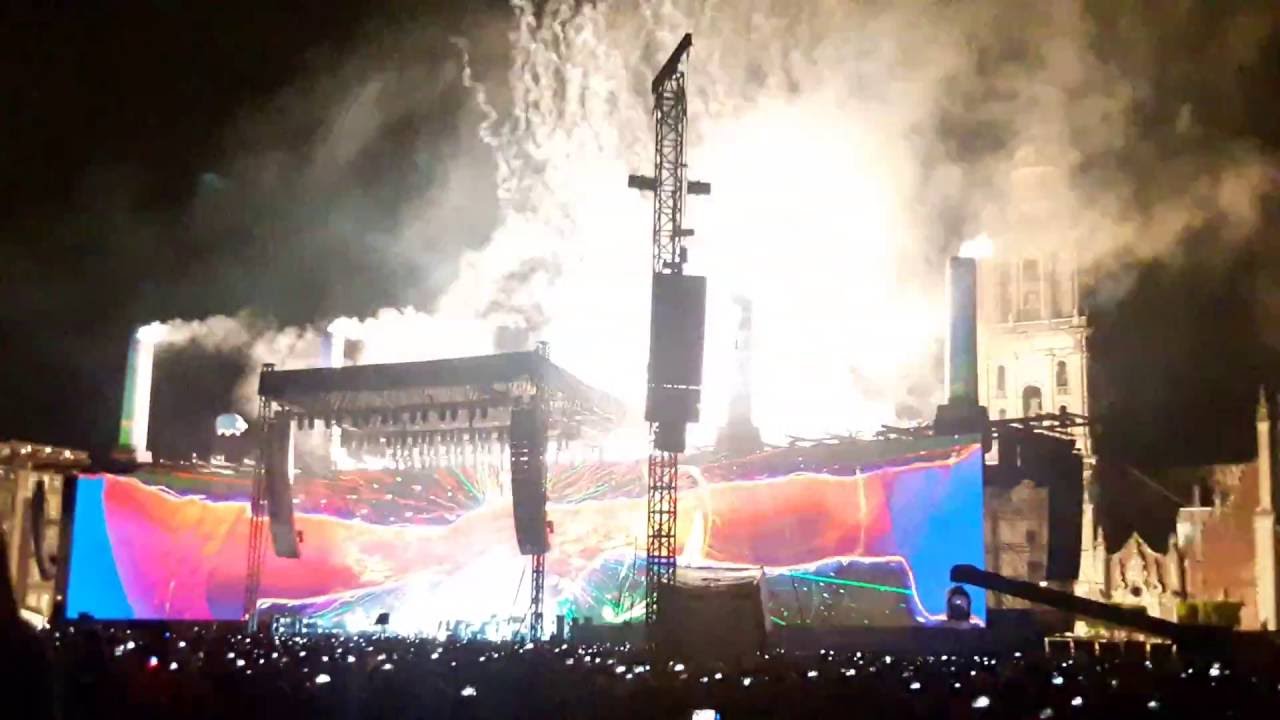 Roger Waters - Comfortably Numb (Zócalo, Ciudad de México 2016)