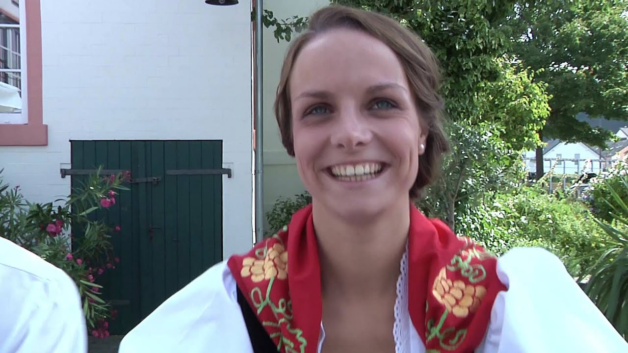 Wahl der Moselweinkönigin 2015: Lena Endesfelder/ Mehring