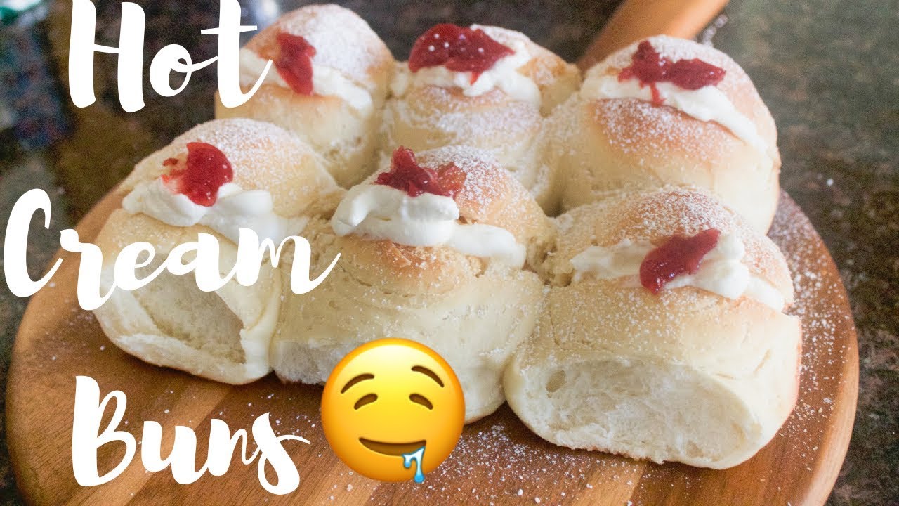 Hot cream buns | TasteoftheSouthPacific