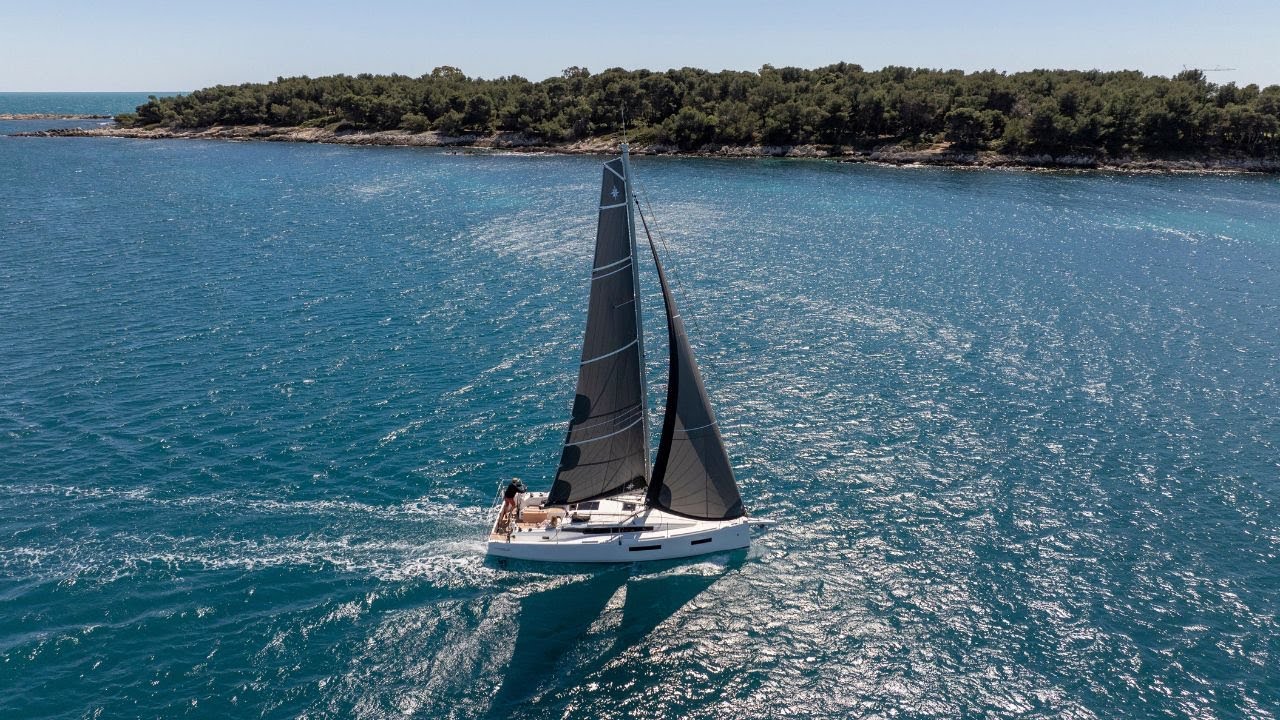 Sun Odyssey 350
