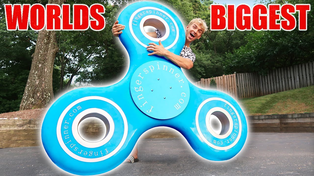 WORLDS BIGGEST FIDGET SPINNER!!