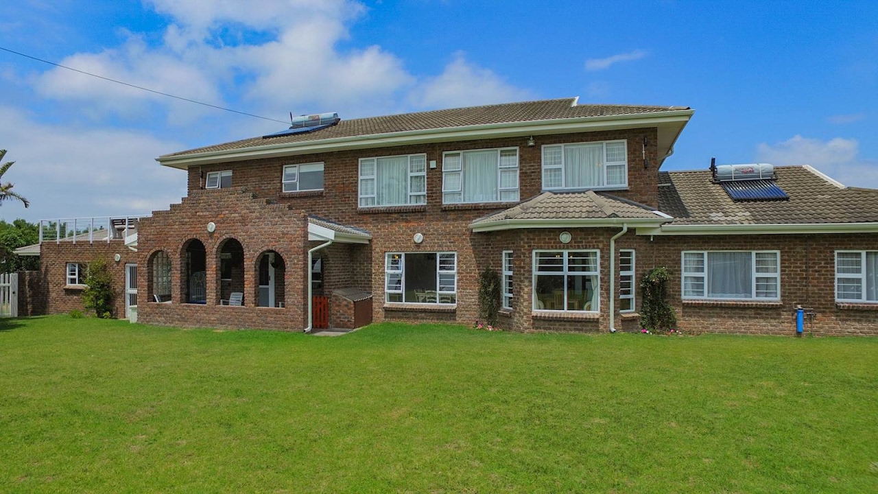 4 Bedroom House for sale in Eastern Cape | Wild Coast | Sunrise On Sea |