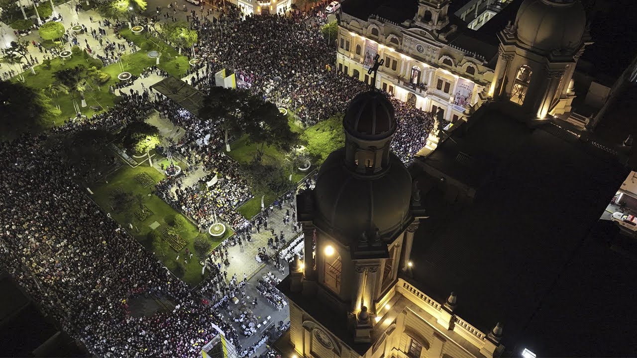 ¡Emocionante!: multitudinaria misa por el papa León XIV en Chiclayo