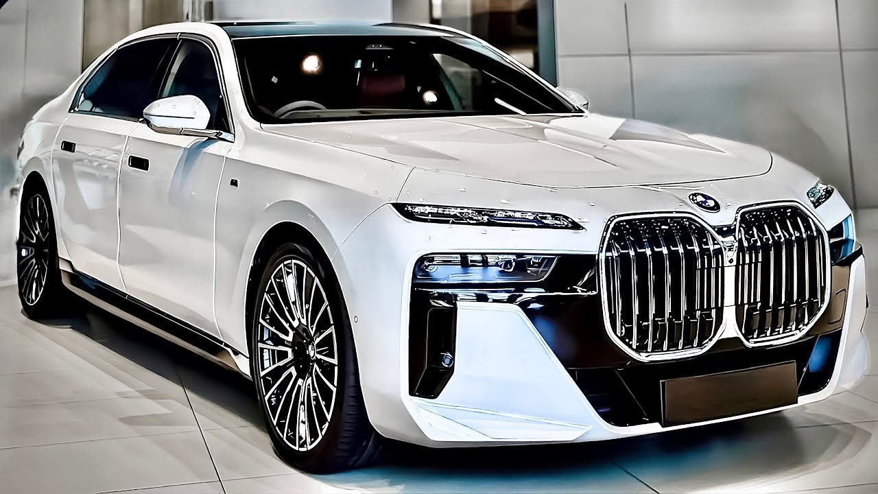 2025 BMW 7 Series - Brutal Luxury Sedan, Interior and Exterior in detail