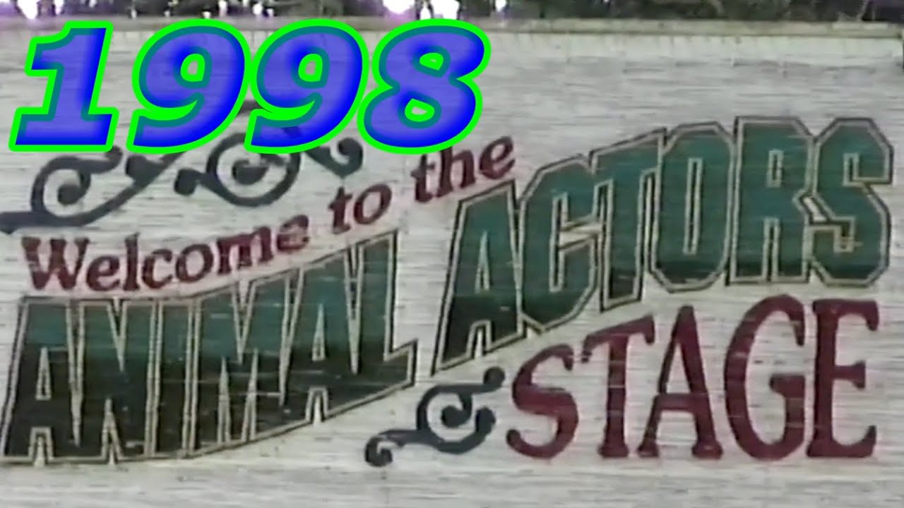 Animal Actors Stage-Oct 31st 1998-Universal Studios Orlando, Florida