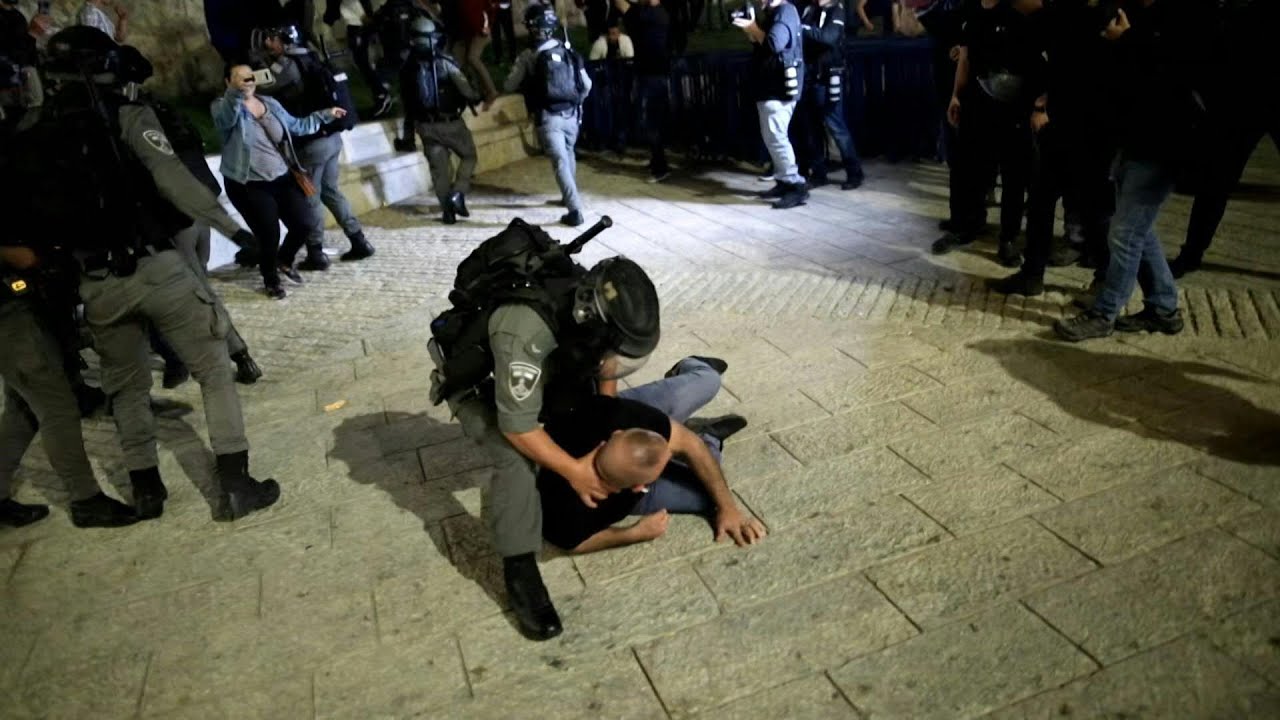 Israeli security forces, Palestinians clash in Jerusalem | AFP