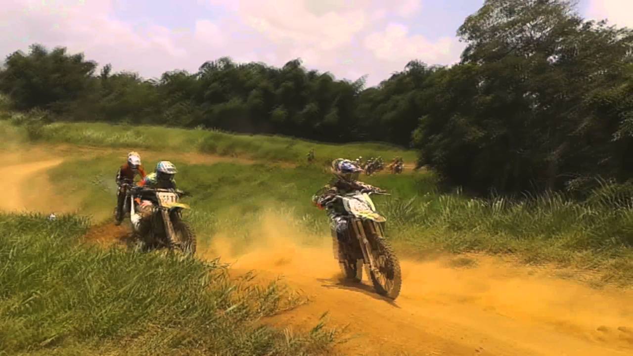 training 23 avril 2016 Ecole  motocross merlande Guadeloupe moto club By C. ABADIE