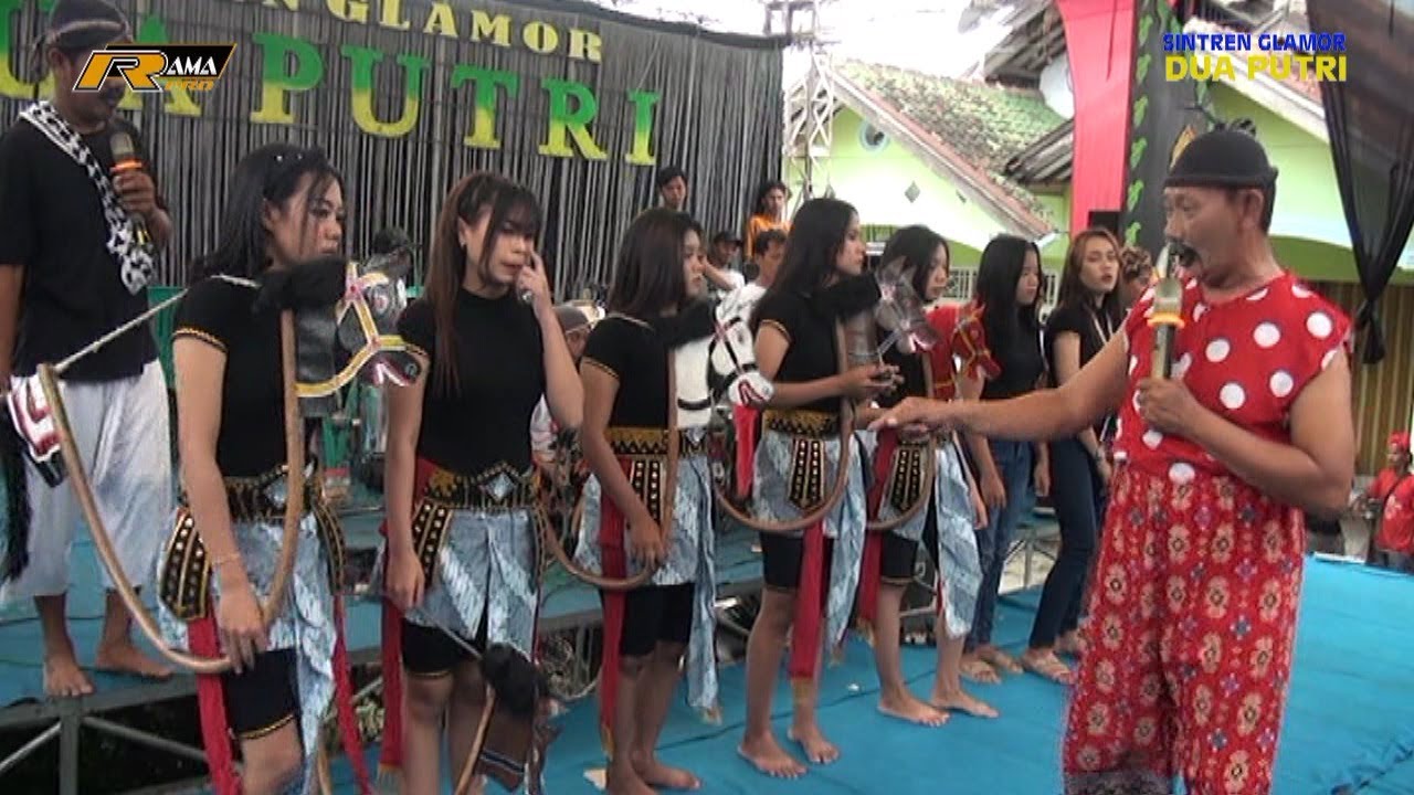 PAGELARAN KUDA LUMPING  